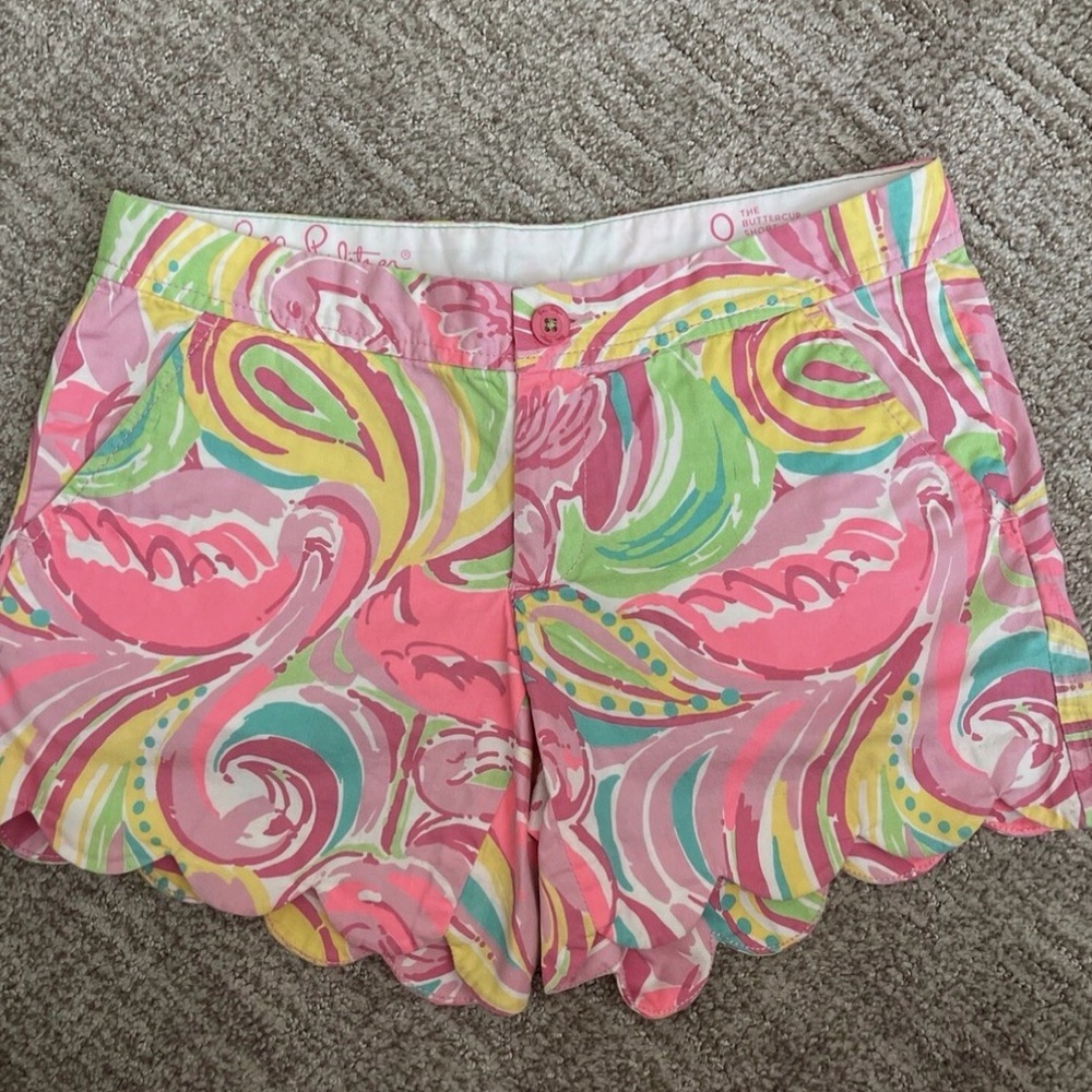 Lilly Pulitzer Scalloped Hem Buttercup Shorts in Flamingo All Nighter Size 0